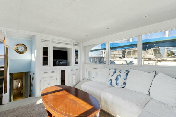 Burger-63 PH 1963-FIRST LADY St Marys-Georgia-United States-5050824