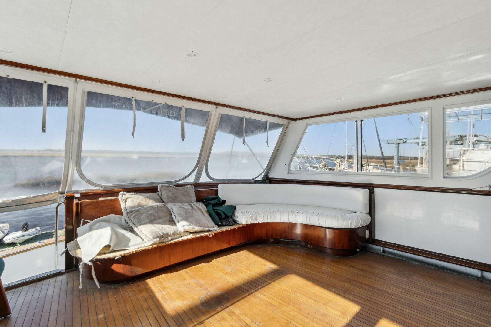 Burger-63 PH 1963-FIRST LADY St Marys-Georgia-United States-5050819 | Thumbnail