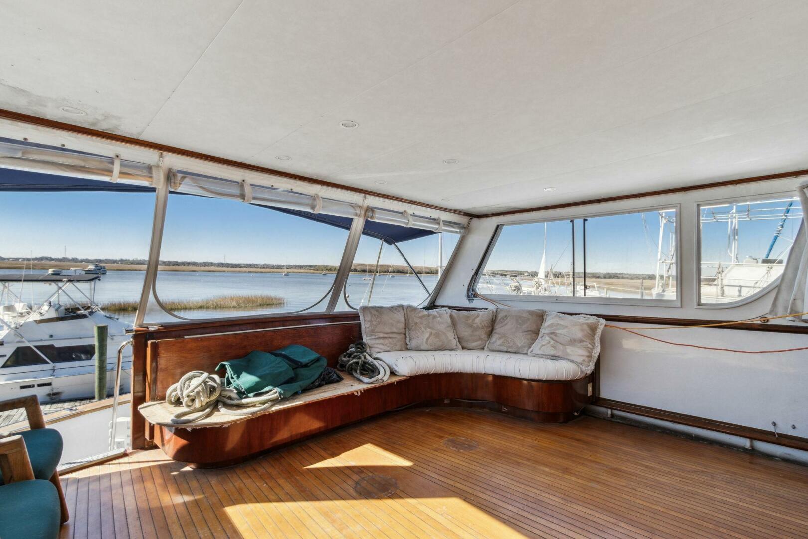 Burger-63 PH 1963-FIRST LADY St Marys-Georgia-United States-4957228 | Thumbnail