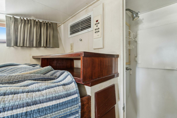 Burger-63 PH 1963-FIRST LADY St Marys-Georgia-United States-4958550