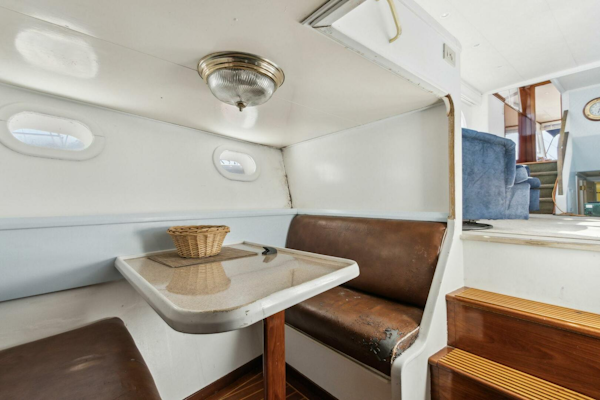 Burger-63 PH 1963-FIRST LADY St Marys-Georgia-United States-4958544