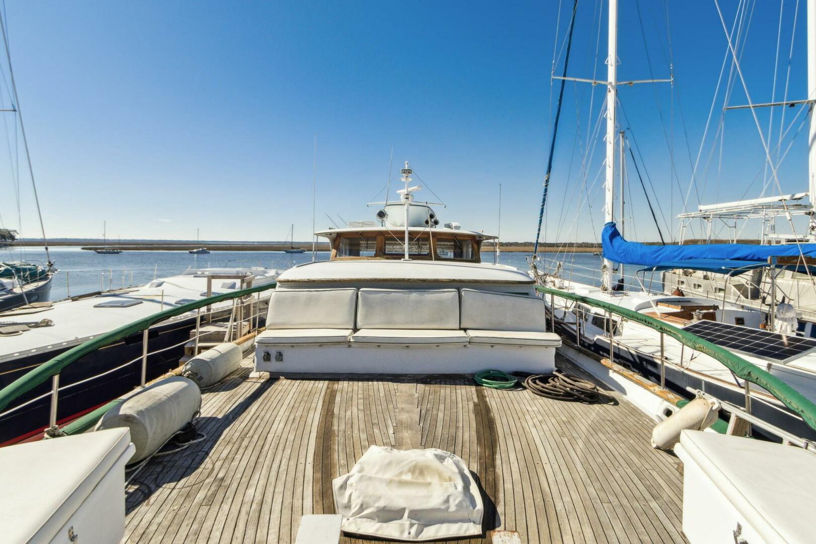 Burger-63 PH 1963-FIRST LADY St Marys-Georgia-United States-4957235 | Thumbnail