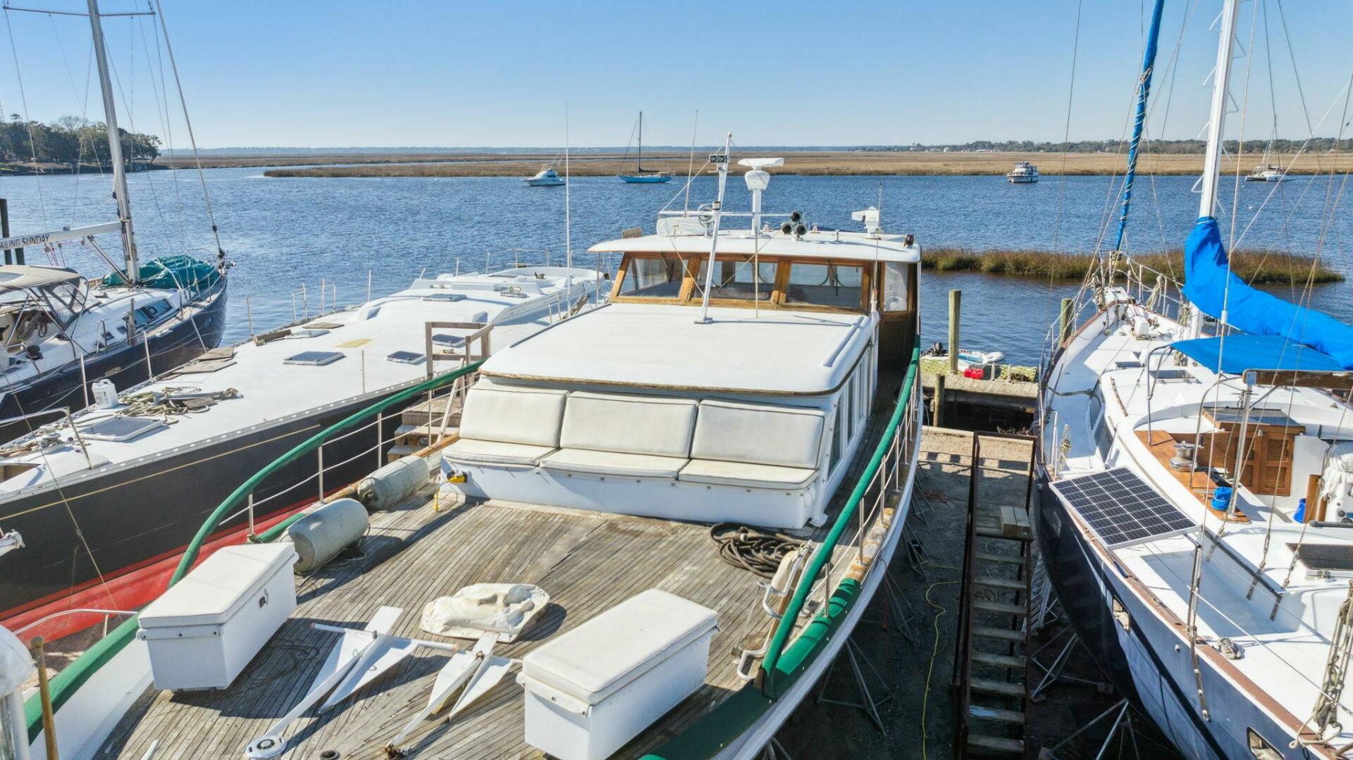 Burger-63 PH 1963-FIRST LADY St Marys-Georgia-United States-5050841 | Thumbnail