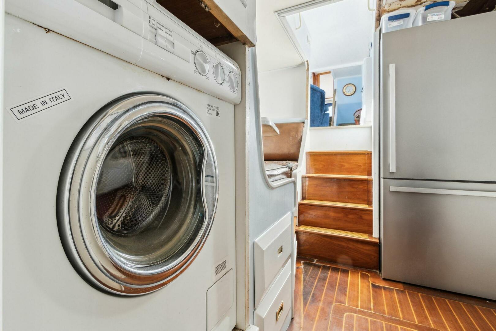 Burger-63 PH 1963-FIRST LADY St Marys-Georgia-United States-4958551 | Thumbnail