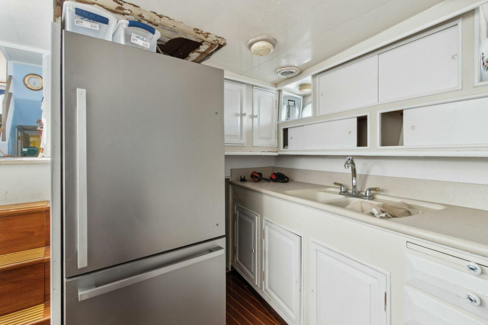 Burger-63 PH 1963-FIRST LADY St Marys-Georgia-United States-4958545 | Thumbnail