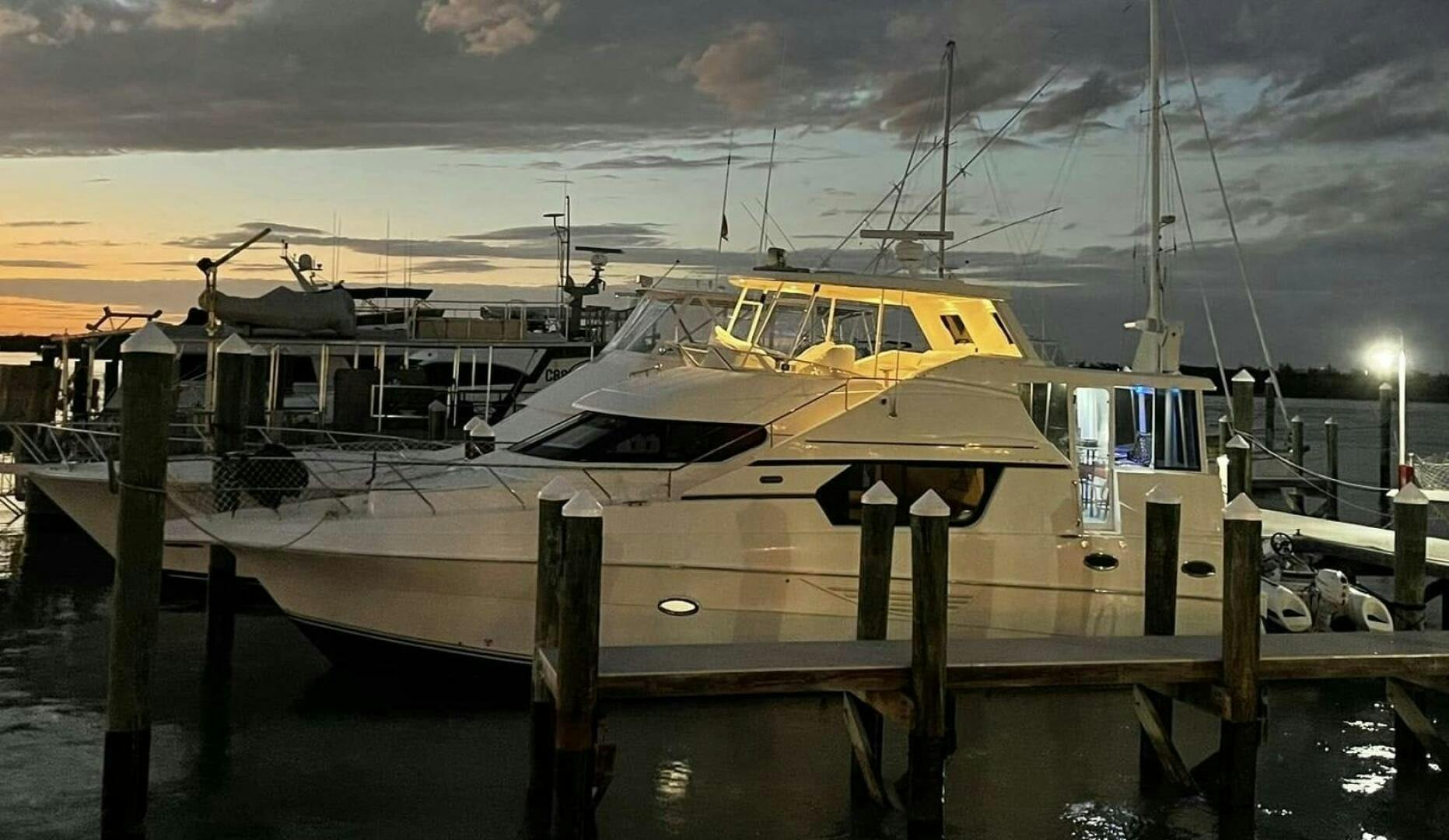 Silverton-453 Motor Yacht 2003-Nauti Boxer Fort Pierce-Florida-United States-2 2003 Silverton 453 Port Side-5350301