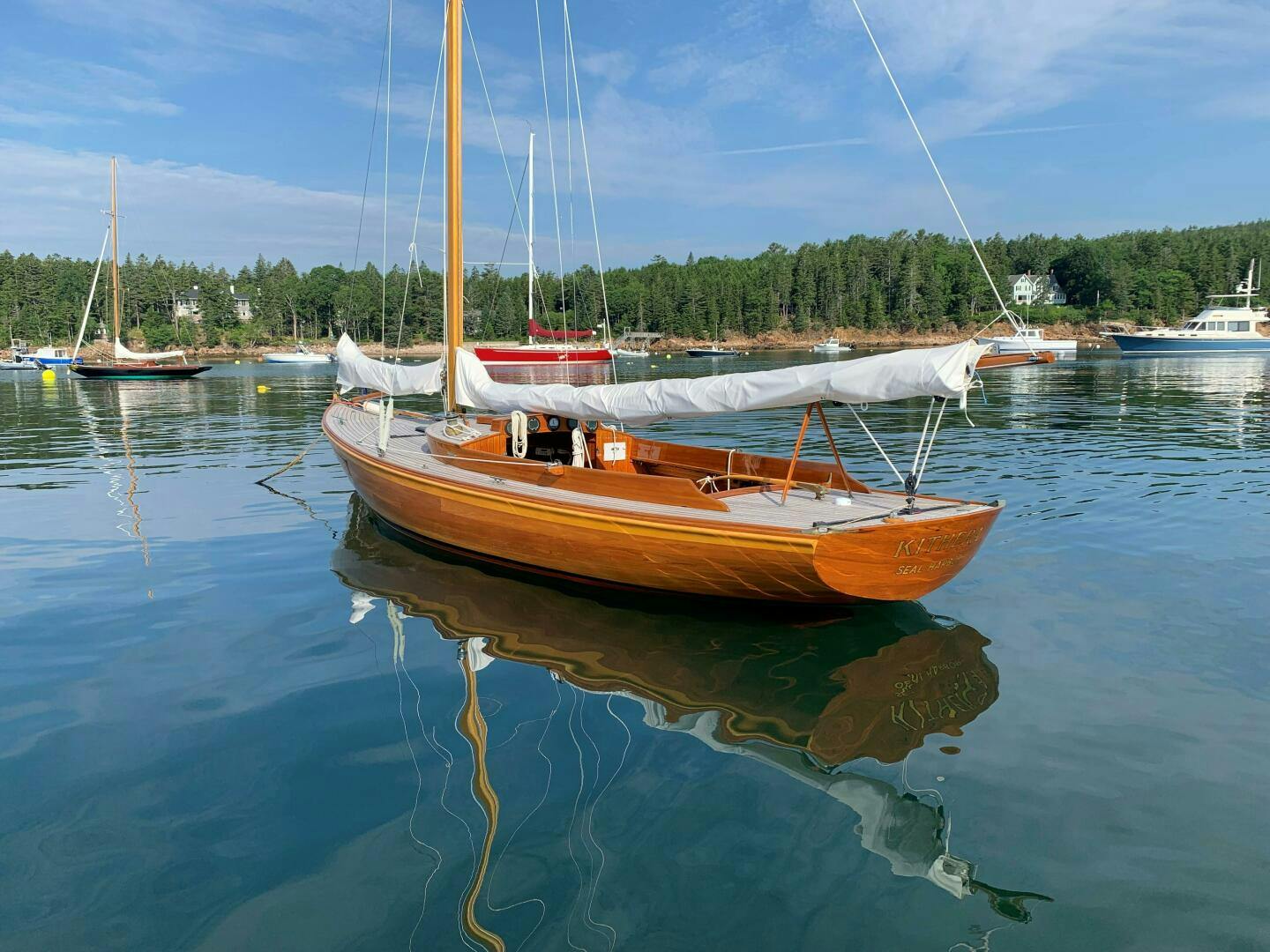 Herreshoff-Sanford Boat Co, / Alerion Class Sloop 1981-KITHERA Mount Desert-Maine-United States-4966399