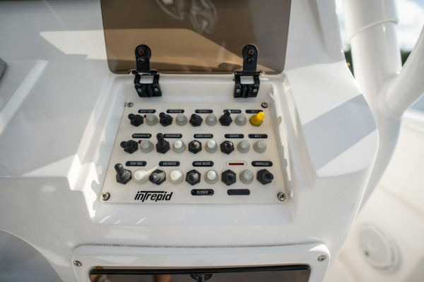 Intrepid-245 Center Console 2011 -Palm Beach Gardens-Florida-United States-4966781