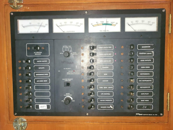 Tayana-48 Center Cockpit 1998-Easy Day Honolulu-Hawaii-United States-5833368