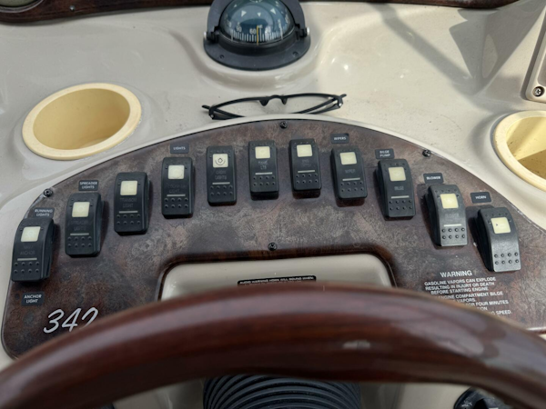 Rinker-342 Fiesta Vee 2002-Troublemaker League-Texas-United States-4976175