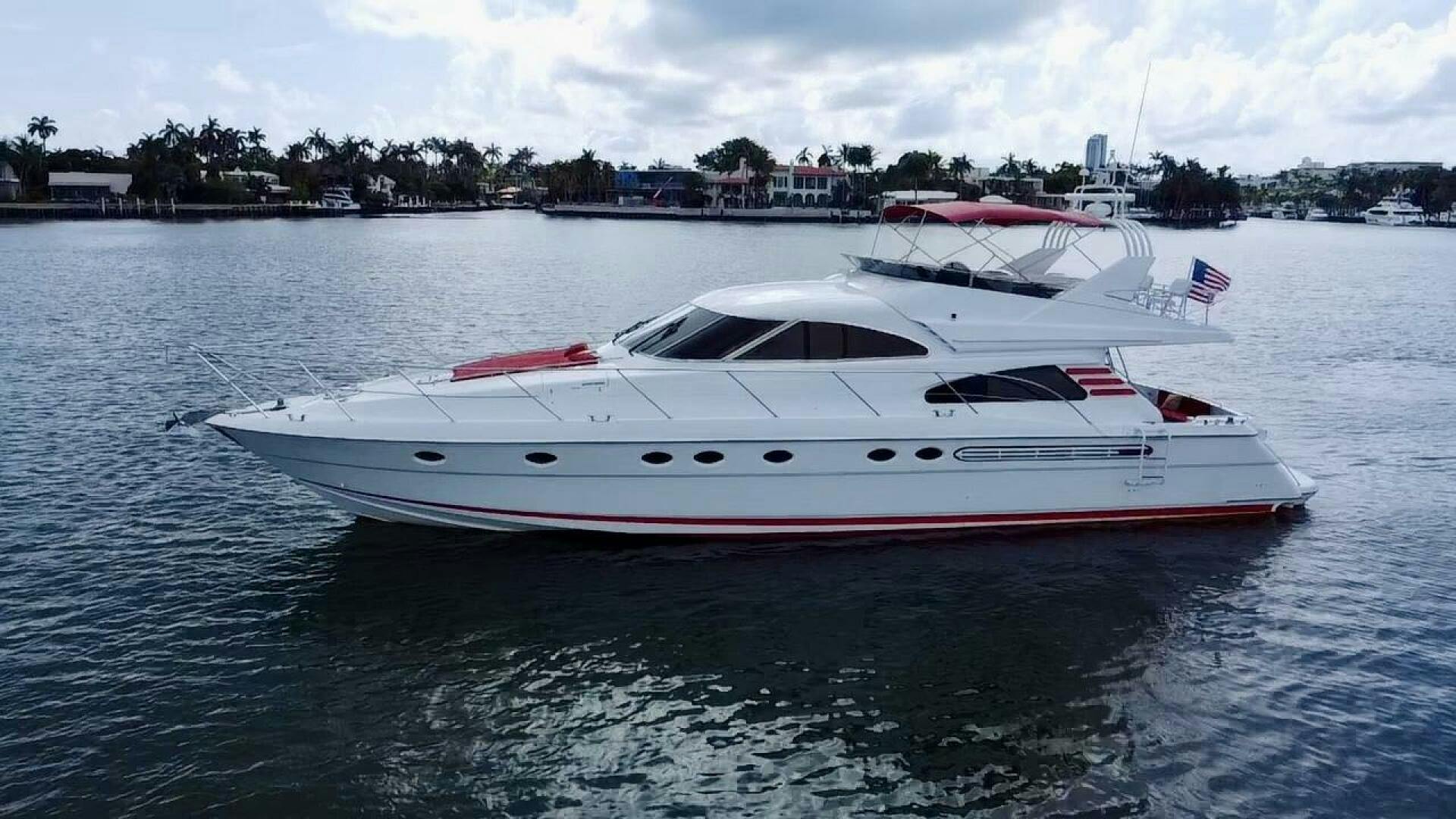 Fairline 1999 -Miami Beach-Florida-United States-4980435