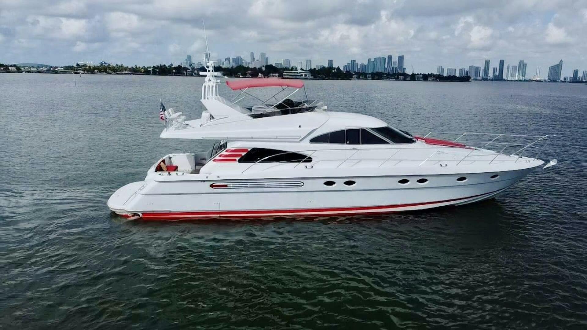 Fairline 1999 -Miami Beach-Florida-United States-4980434