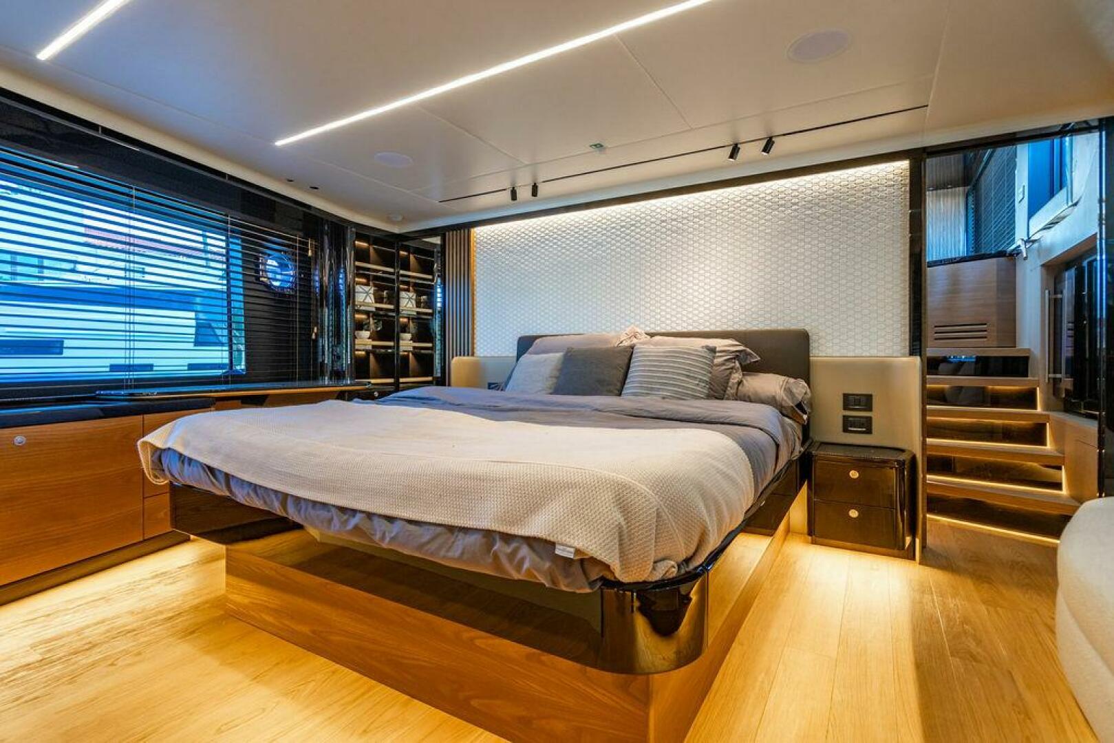 Absolute-64 Navetta 2023-KINGSHIP Aventura-Florida-United States-Absolute 64  Kingship  Master Stateroom-4986154 | Thumbnail