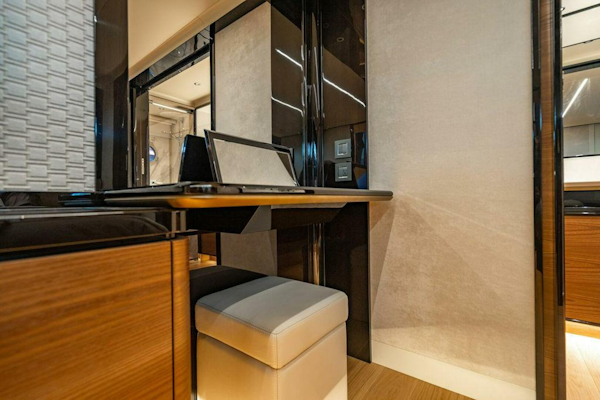Absolute-64 Navetta 2023-KINGSHIP Aventura-Florida-United States-Absolute 64  Kingship  Master Head-4986160