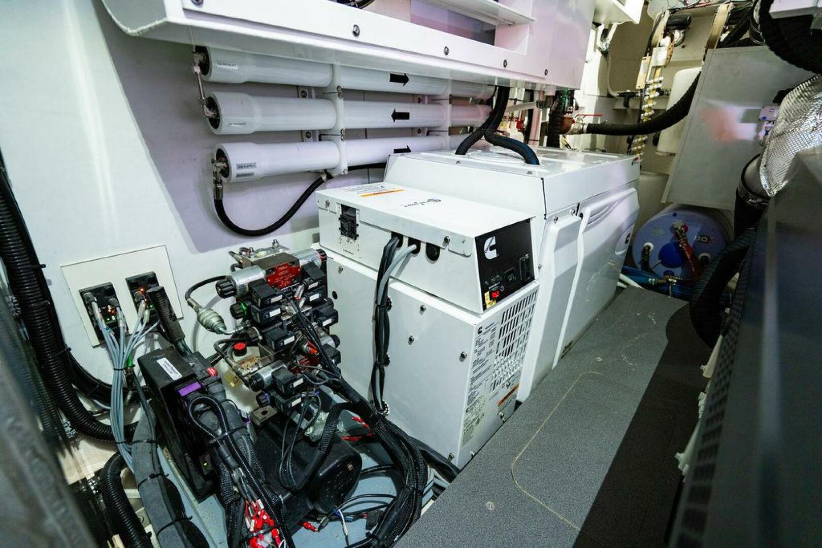 Absolute-64 Navetta 2023-KINGSHIP Aventura-Florida-United States-Absolute 64  Kingship  Engine Room-4986219 | Thumbnail
