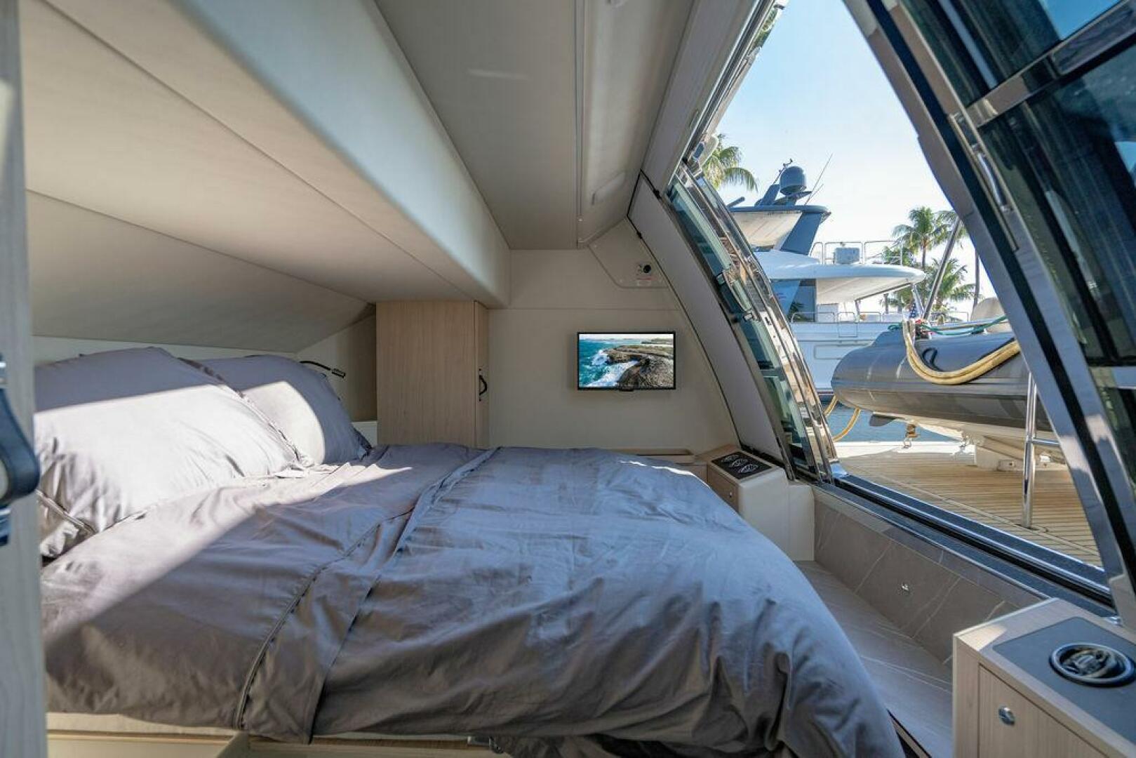Absolute-64 Navetta 2023-KINGSHIP Aventura-Florida-United States-Absolute 64  Kingship  Stateroom-4986168 | Thumbnail