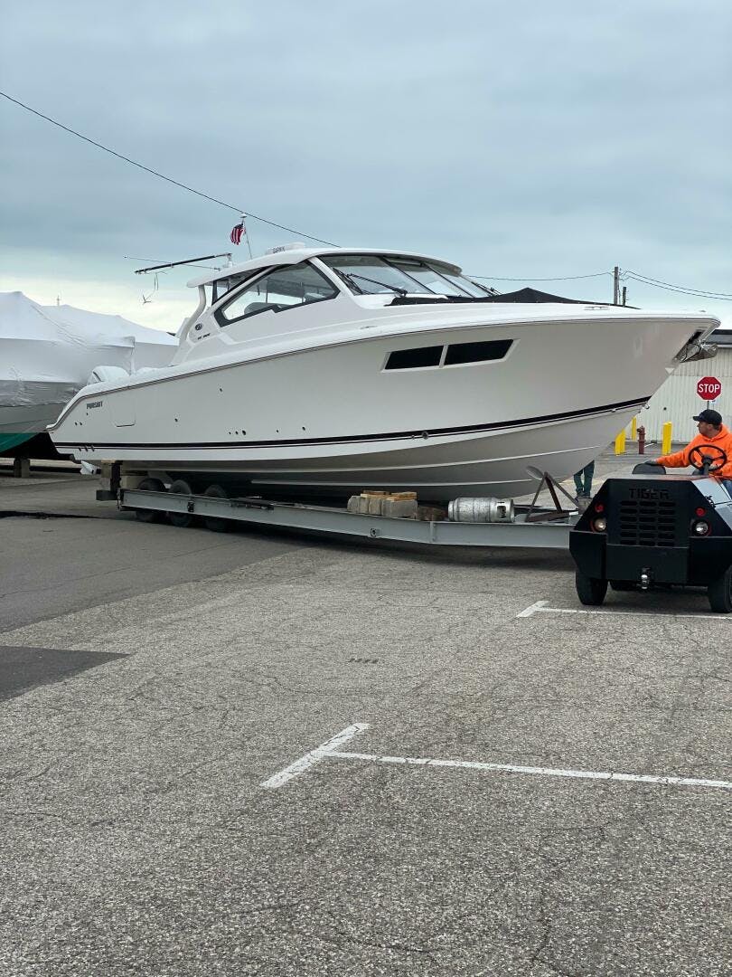 Pursuit-DC 365 2022 -Port Huron-Michigan-United States-4997772