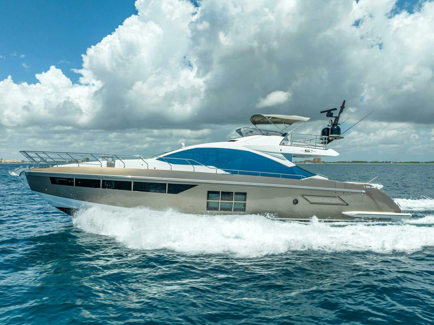 Azimut-S7 2018 -Fort Lauderdale-Florida-United States-5009049