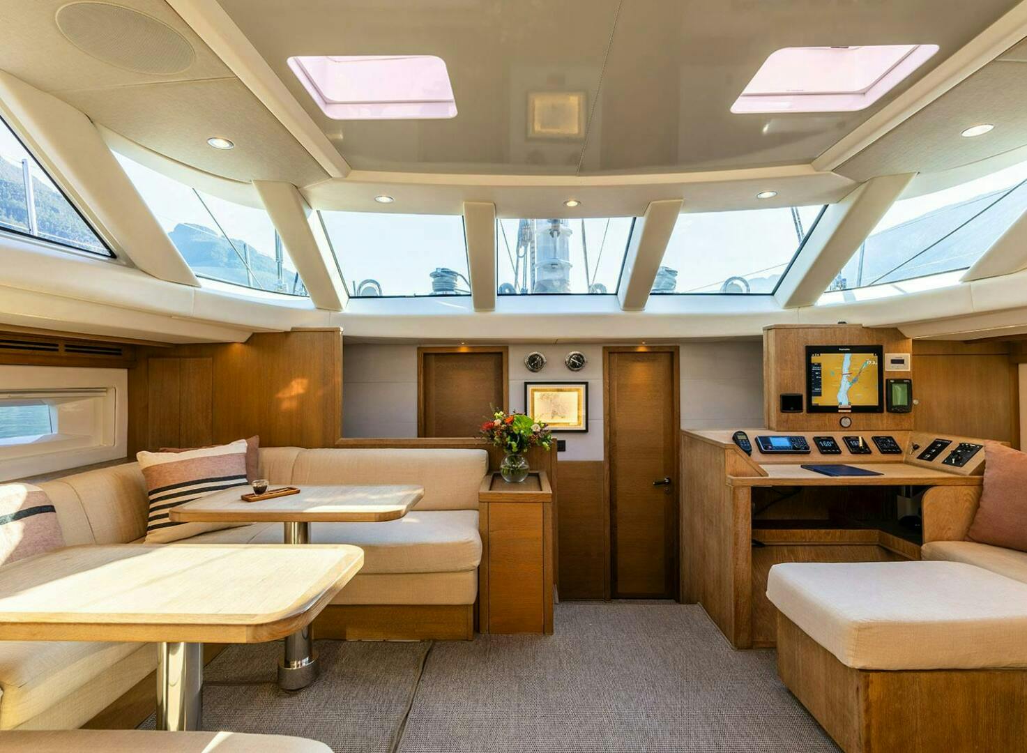 Oyster Yachts-Oyster 825 2014-CHAMPAGNE HIPPY English Harbour-Antigua and Barbuda-5332820