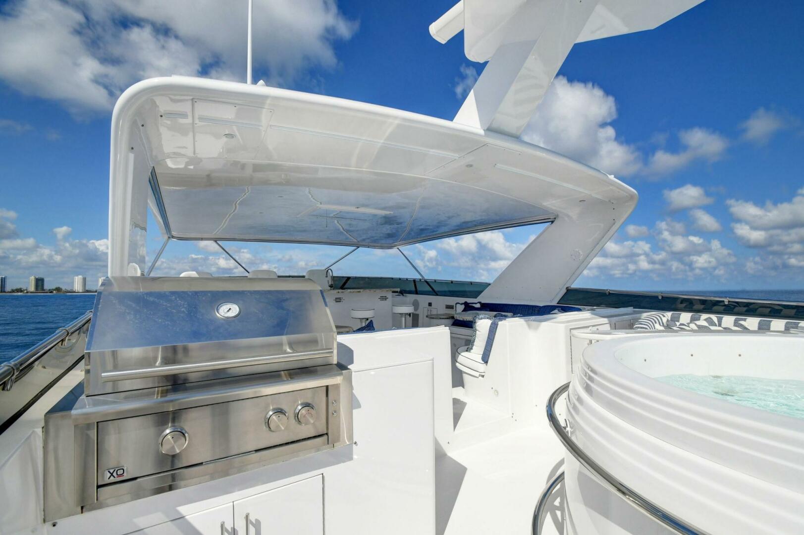 Hatteras 2005-DANIELLE West Palm Beach -Florida-United States-048 Flybridge Grill-5019841 | Thumbnail