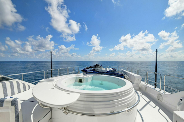 Hatteras 2005-DANIELLE West Palm Beach -Florida-United States-049 Flybridge Jacuzzi-5019842
