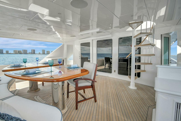 Hatteras 2005-DANIELLE West Palm Beach -Florida-United States-002 Main Deck 01-5019795