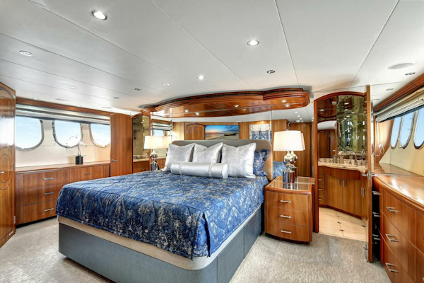 Hatteras 2005-DANIELLE West Palm Beach -Florida-United States-023 Lower Deck Midship Master Stateroom 01-5019816