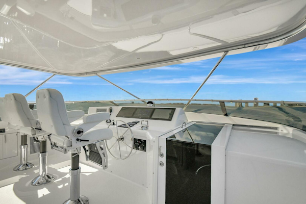 Hatteras 2005-DANIELLE West Palm Beach -Florida-United States-041 Flybridge Helm-5019834