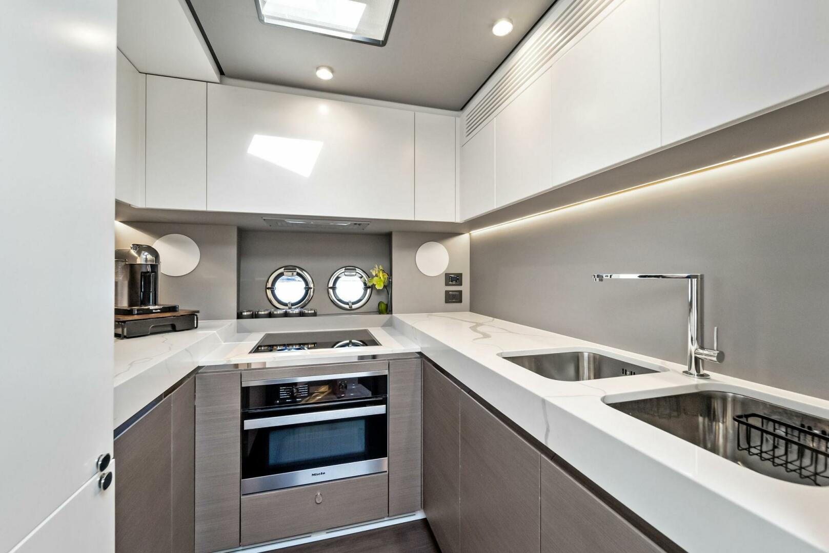 Azimut-S8 2022-Oceans Se7en Palm Beach-Florida-United States-5027134 | Thumbnail