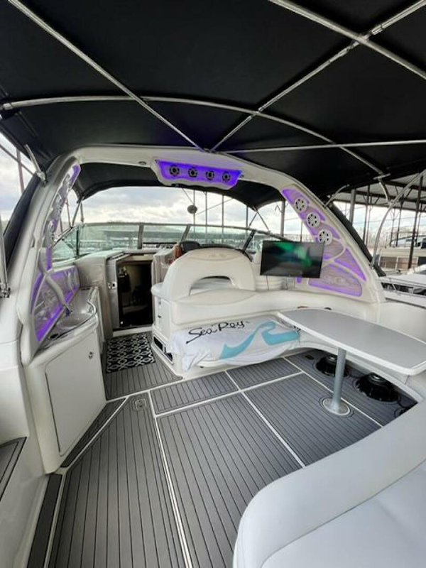 Sea Ray-380 Sundancer 2003 -Stuart-2003 Sea Ray 380 Sundancer yacht interior with modern seating and ambient lighting.-5185252