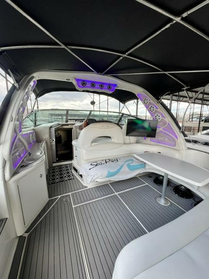 Sea Ray-380 Sundancer 2003 -Stuart-2003 Sea Ray 380 Sundancer yacht interior with modern seating and ambient lighting.-5185251 | Thumbnail