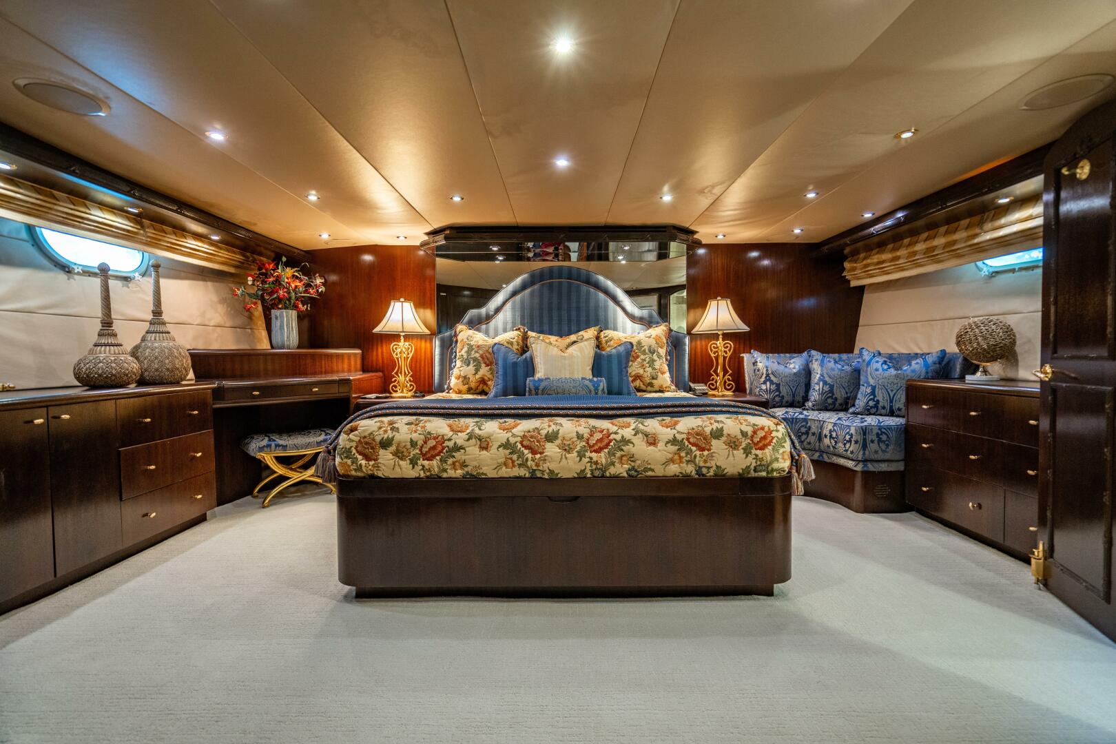 Hatteras-100 Motor Yacht 2001-Sunday Money Pompano Beach-Florida-United States-5405751 | Thumbnail