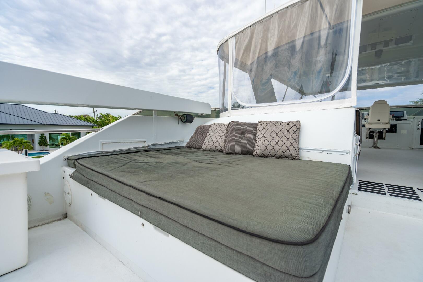 Hatteras-100 Motor Yacht 2001-Sunday Money Pompano Beach-Florida-United States-5405842 | Thumbnail