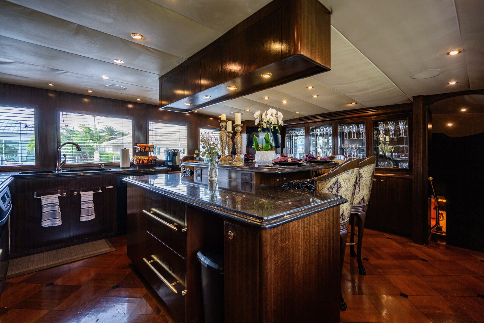 Hatteras-100 Motor Yacht 2001-Sunday Money Pompano Beach-Florida-United States-5405729 | Thumbnail