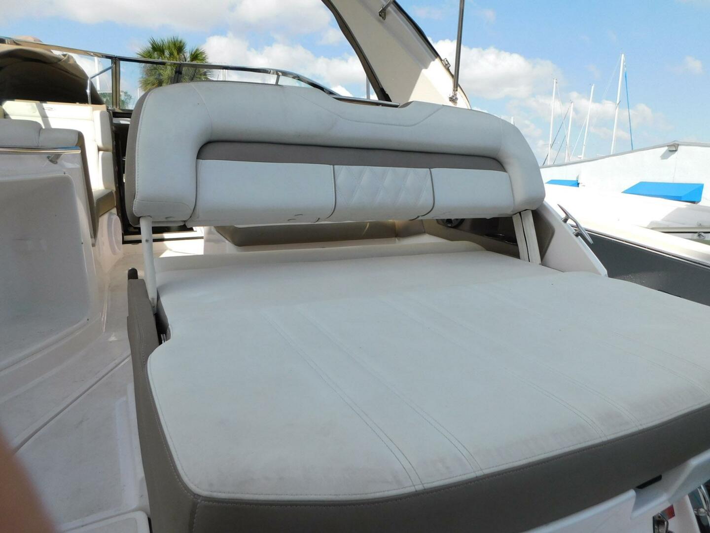Regal-28 Express 2018-Island Hoppin Melbourne-Florida-United States-5031150 | Thumbnail