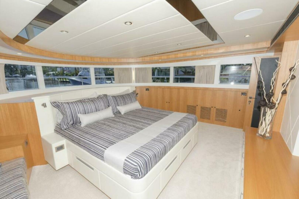 Johnson-Flybridge w/Hydraulic Platform 2027-JOHNSON 93 OPEN FB Kaohsiung-Taiwan-Master To Starboard-5032660