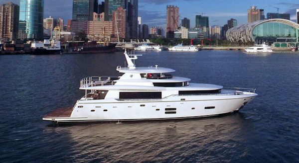 Johnson-Flybridge w/Hydraulic Platform 2027-JOHNSON 93 OPEN FB Kaohsiung-Taiwan-93 Johnson-5032702