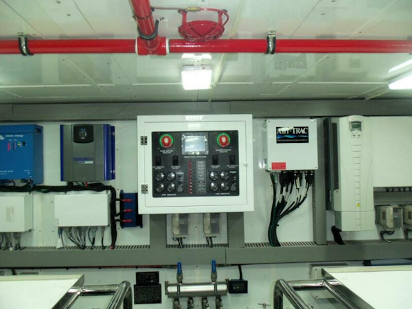 Johnson-Flybridge w/Hydraulic Platform 2027-JOHNSON 93 OPEN FB Kaohsiung-Taiwan-Engine Room Forward-5032697