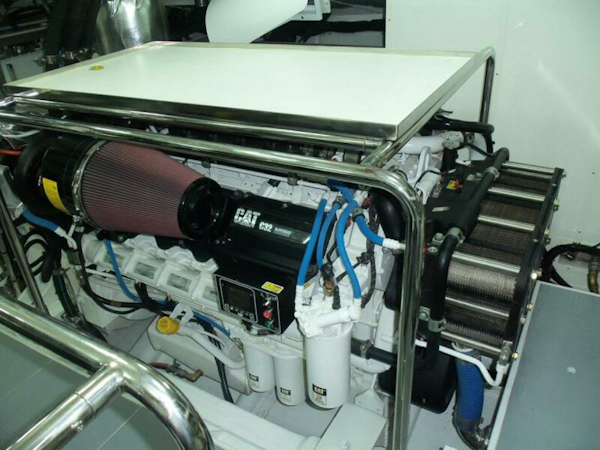 Johnson-Flybridge w/Hydraulic Platform 2027-JOHNSON 93 OPEN FB Kaohsiung-Taiwan-Port Engine-5032695