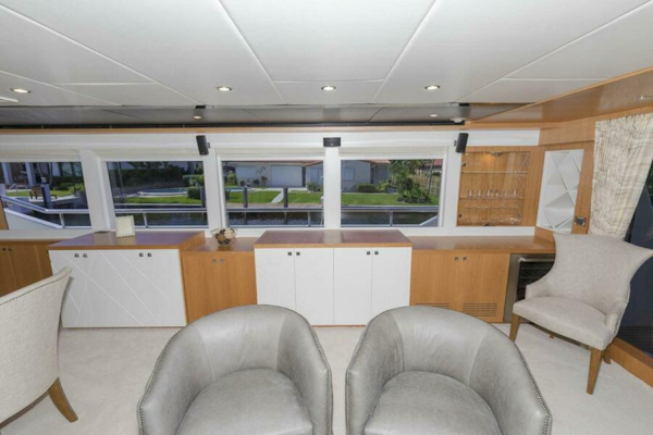 Johnson-Flybridge w/Hydraulic Platform 2027-JOHNSON 93 OPEN FB Kaohsiung-Taiwan-Salon Looking To Starboard-5032648