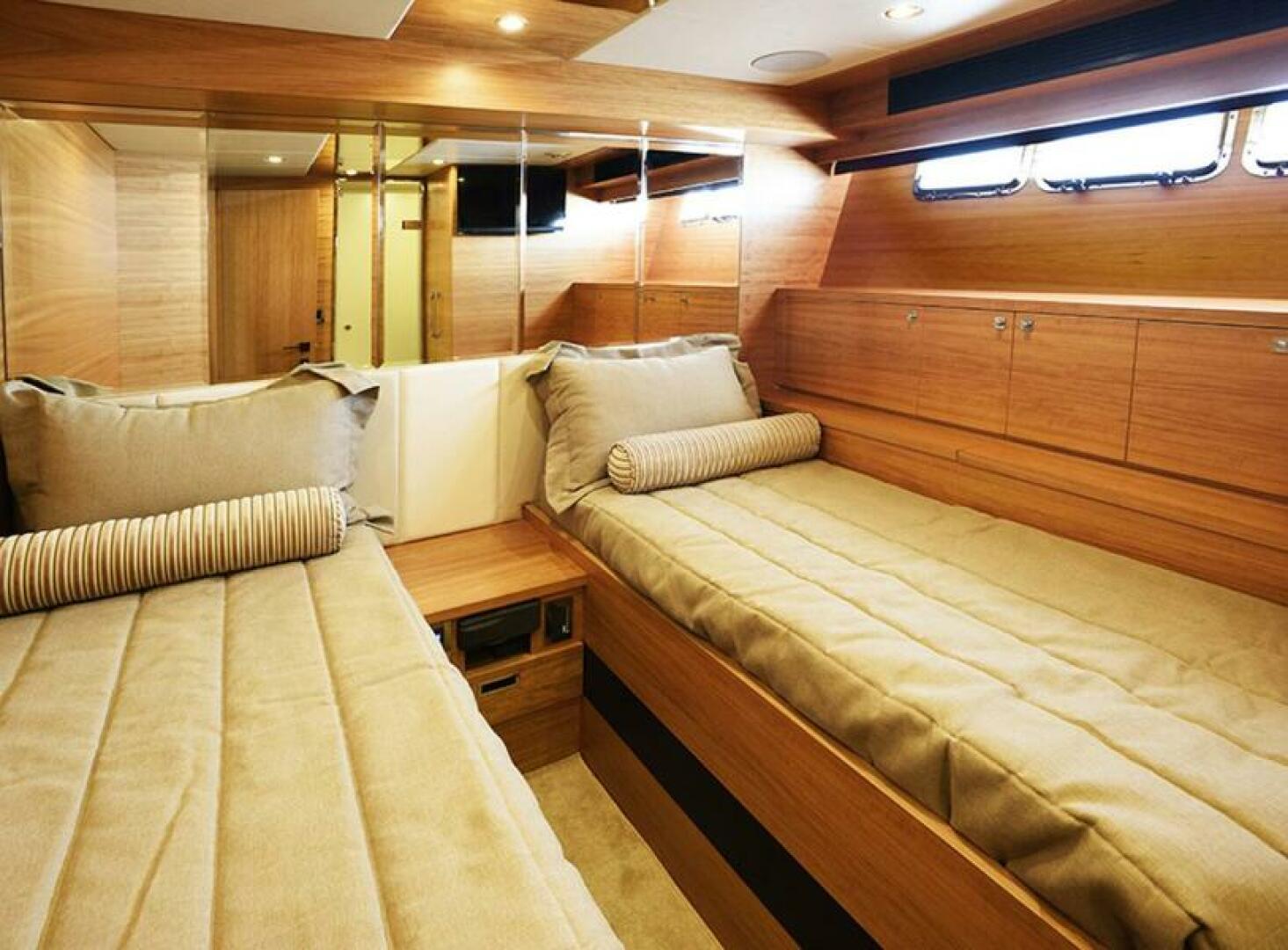 Johnson-Flybridge w/Hydraulic Platform 2027-JOHNSON 93 OPEN FB Kaohsiung-Taiwan-Twin Forward To Starboard-5032676 | Thumbnail