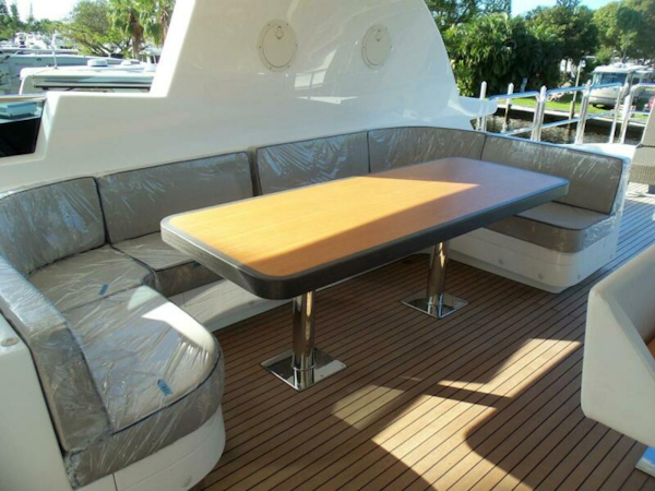 Johnson-Flybridge w/Hydraulic Platform 2027-JOHNSON 93 OPEN FB Kaohsiung-Taiwan-Starboard Side Settee-5032687