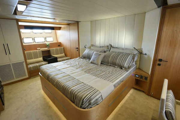 Johnson-Flybridge w/Hydraulic Platform 2027-JOHNSON 93 OPEN FB Kaohsiung-Taiwan-VIP-5032671