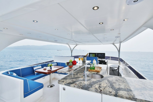 Johnson-Flybridge w/Hydraulic Platform 2027-JOHNSON 80 FLYBRIDGE Kaohsiung-Taiwan-Flybridge-5033144