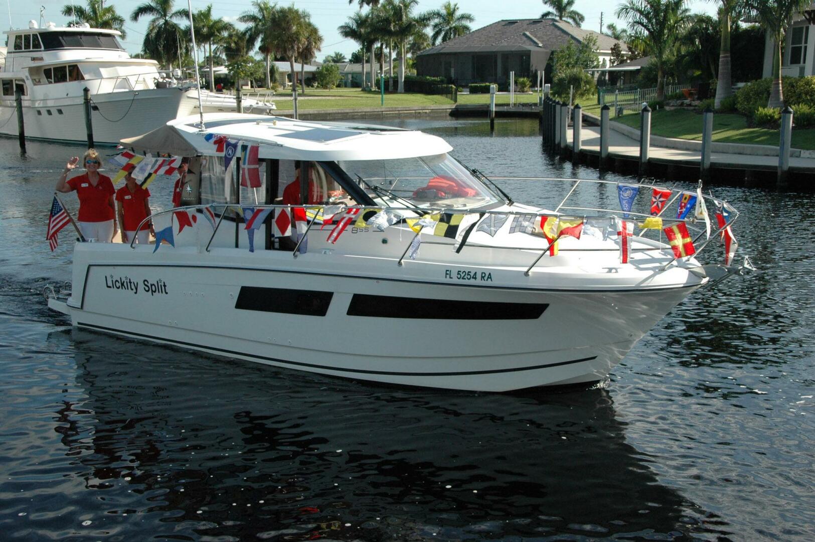 Jeanneau-Merry Fisher 855 2016-Lickity Split Punta Gorda-Florida-United States-5046646 | Thumbnail