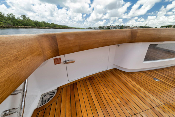 Viking-Convertible 2024-LADY SURFBUM Jupiter-Florida-United States-5425663