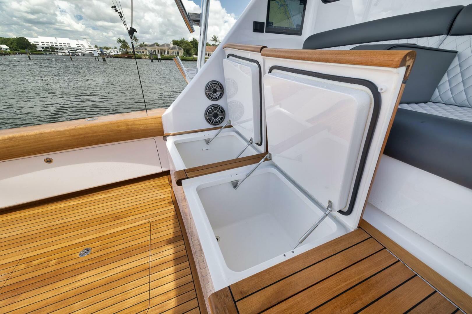 Viking-Convertible 2024-LADY SURFBUM Jupiter-Florida-United States-5425653 | Thumbnail
