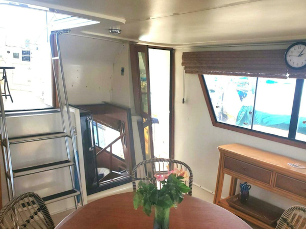 Californian-5239 Cockpit Motor Yacht 1985 -Honolulu-Hawaii-United States-5050887