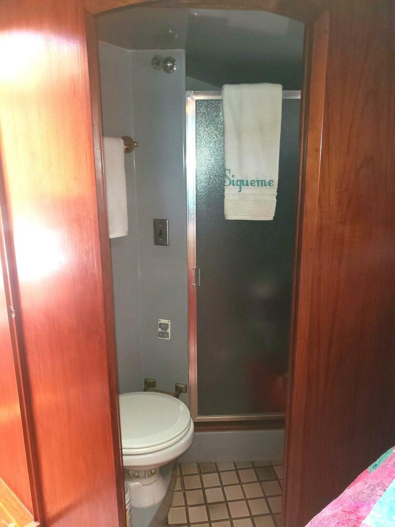 Californian-5239 Cockpit Motor Yacht 1985 -Honolulu-Hawaii-United States-5050897 | Thumbnail