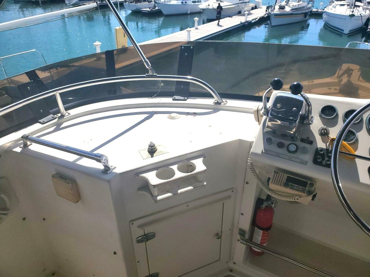 Californian-5239 Cockpit Motor Yacht 1985 -Honolulu-Hawaii-United States-5050880 | Thumbnail